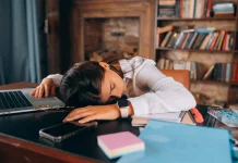 Mahasiswa Diminta Atur Waktu Demi Pola Tidur Sehat