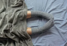 Kaus Kaki saat Tidur ternyata Punya Banyak Manfaat