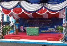 Wali Kota Sorong Peparkan Komitmen Pendidikan Gratis dihadapan Mendikdasmen RI