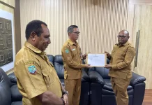 Thamrin Tajuddin Ditunjuk Sebagai Plt Sekwan Gantikan Saul Solossa