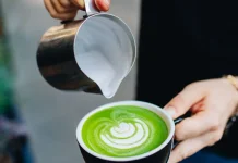 Tips Racik Matcha Kekinian yang Sehat dan Estetis Menurut Ahli