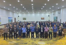 Gubernur Elisa Kambu Ajak Gembala GBI Tinggalkan Ego dan Perkuat Persatuan