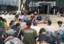 Mahasiswa Soroti Minimnya Kehadiran Anggota DPR Kota Sorong saat Aksi Damai