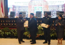 Wakapolda PBD Hadiri Rapat Paripurna Penyerahan LHP LKPD