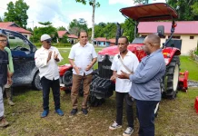 RJK Salurkan Alsintan dan Bantuan Irigasi untuk Poktan di Eks Transmigrasi Sorsel