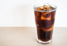 Cerita dan Keunikan Tradisi Minum Teh Masyarakat Indonesia