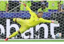 Kisah Zion Suzuki, Kiper Multikultural Benteng Tangguh Timnas Jepang