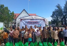 Kementerian Pangan Mulai Salurkan Bantuan Beras 10 Kg di Papua, Sorong Titik Awal