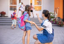 Jangan Abaikan Tanda Anak Cemas Memasuki Lingkungan Sekolah Baru
