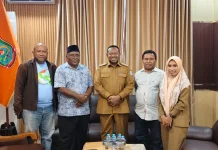 WaGub Ahmad Nausrau Terima Audiensi BADKO MMP Papua Barat dan Panitia Musda MMP PBD
