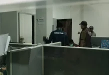 Penggeledahan Kantor DPRP PBD oleh Tipikor Polda PBD