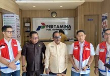 Pertamina Bantah Isu Pajak Mati, Panic Buying Diduga Sebabkan Antrean BBM di Sorong