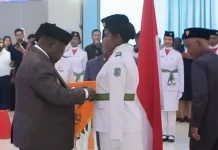 Gubernur Elisa Kukuhkan Paskibraka PBD, Tekankan Keteladanan dan Nama Baik Daerah