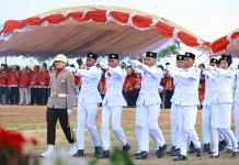 Kapolda PBD Hadiri Upacara HUT ke-81 Kemerdekaan RI di Pantai Reklamasi