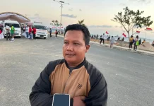 Bukan dari Layar, Warga Sorong Terharu Saksikan Langsung Upacara HUT RI d Reklamasi