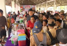Borong Produk UMKM, Ny. Orpa Kambu "Diserbu" Pelajar Sorong