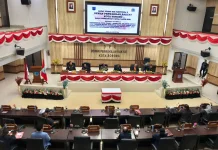 Wali Kota Sorong Tanggapi Pandangan Fraksi DPRD soal APBD 2025