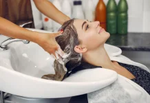 Kebiasaan Keramas Ini Bisa Membuat Rambut Rapuh