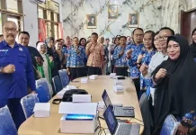 Pemkab Sorong Libatkan Masyarakat Susun Standar Pelayanan Perindagkop UKM