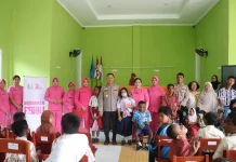 HKGB ke-74, Bhayangkari Peduli Hadirkan Senyum untuk 193 Siswa SLB di Kota Sorong