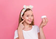 Apakah Skincare Aman untuk Anak Usia Remaja? Ini Kata Dokter