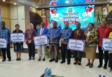 Pemprov PBD Salurkan Bantuan Studi Akhir Tahap Kedua Rp4 Miliar
