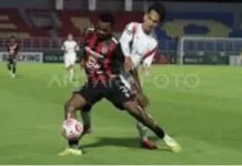 Debut Regi Aditya, Persipura Tahan Imbang Persis Solo 1-1