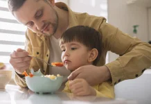 Anak Sering Susah Makan? Bisa Jadi Cara Memberinya Selama Ini Keliru
