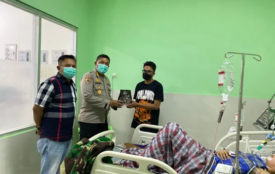 Irwasda dan PJU Polda PBD Mengunjungi Korban Penikaman