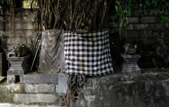 Makna Filosofis Kain Poleng dalam Kehidupan Masyarakat Bali