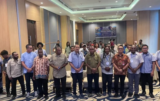 Perkuat SDM Pariwisata, Pemprov Papua Barat Daya Sertifikasi 40 Pemandu Wisata OAP