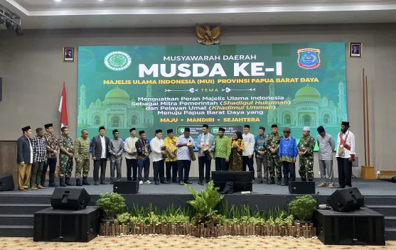 Musda I MUI Papua Barat Daya Resmi Dibuka, Gubernur Dorong Penguatan SDM Umat