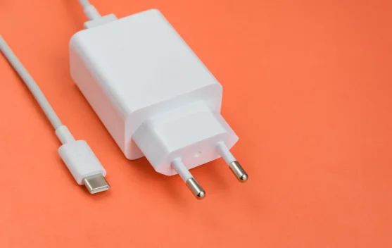 sebelum Membeli Charger Baru, Ketahui Hal Penting Ini