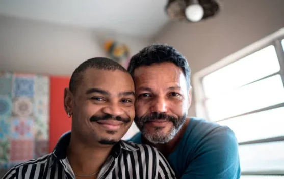 Homoseksualitas dan Faktor yang Memengaruhinya: Apa Kata Ilmu Pengetahuan