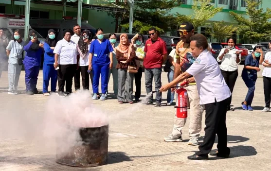 RSUD Sele Be Solu Bekali Pegawai Hadapi Bencana Kebakaran