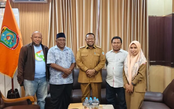 WaGub Ahmad Nausrau Terima Audiensi BADKO MMP Papua Barat dan Panitia Musda MMP PBD