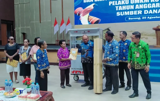 Pemkot Sorong Berikan Bantuan Kepada 228 UMKM