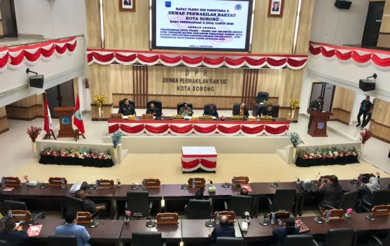 Wali Kota Sorong Tanggapi Pandangan Fraksi DPRD soal APBD 2025