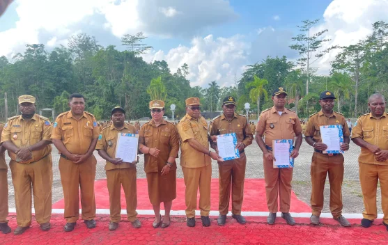 Daftar Kepala Kampung di Sorong Selatan yang Menerima SK Penetapan Perpanjangan