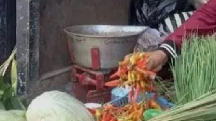 Bahan Pokok di Pasar Tradisional Bluto Merangkak Naik Jelang Ramadan