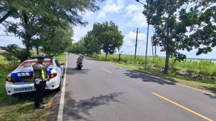 Satlantas Sumenep Patroli di Jalur Rawan Laka