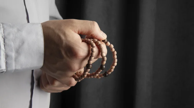 Tips Mengendalikan Emosi Selama Ramadan agar Puasa Lancar
