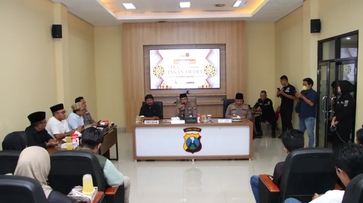 Kapolres Sumenep AKBP Anang Buka Puasa Bersama Insan Pers
