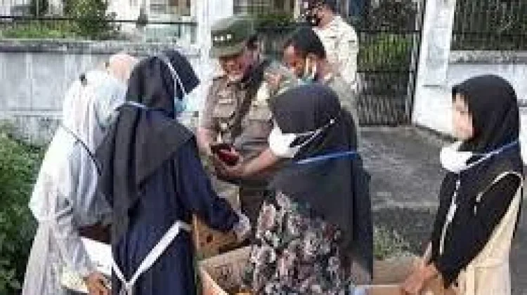 Satpol PP Sumenep Bakal Tertibkan Penggalangan Dana di Simpang Jalan