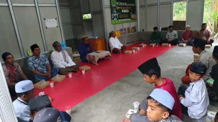 Lentera Ramadan Bersinar dari Pesantren Umajati Pagerungan