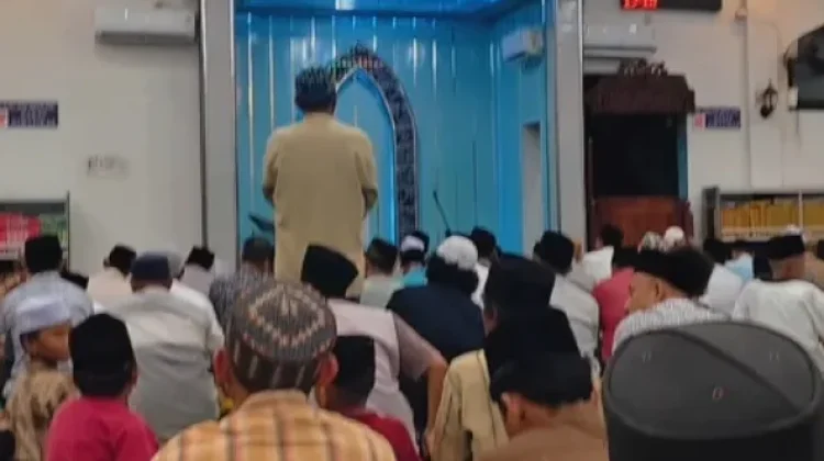 Masjid Al Istianah Sampang Memperingati Malam Nuzulul Qur'an