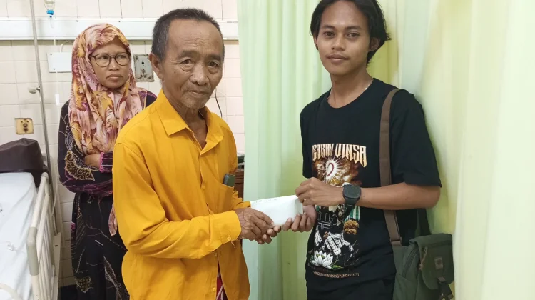 SH Terate Guluk-Guluk Salurkan Donasi Bagi Korban Kecelakaan Lalu Lintas