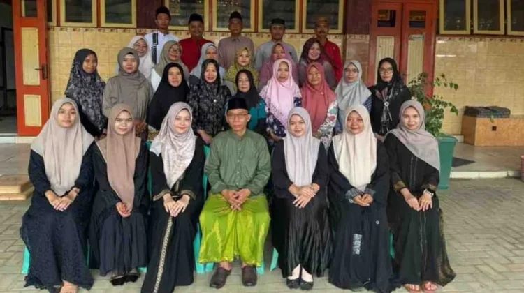 Praktik Pengalaman Lapangan Mahasiswa UPI Sumenep Raih Apresiasi Sekolah