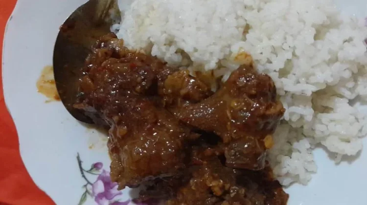 Nikmatnya Nasi Krengsengan Kambing Buatan Sendiri