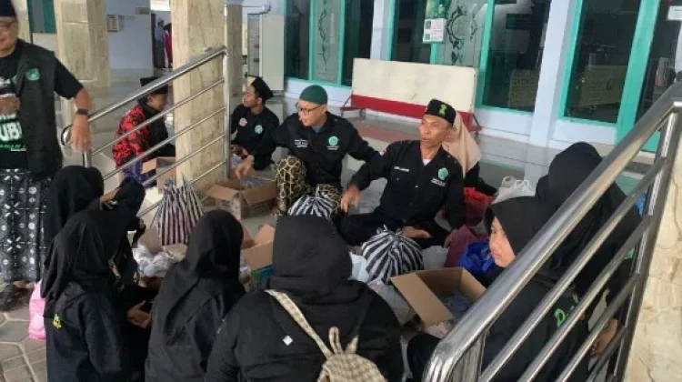 PC Pagar Nusa Sumenep Gelar Aksi Sosial Berbagi Takjil Ramadhan